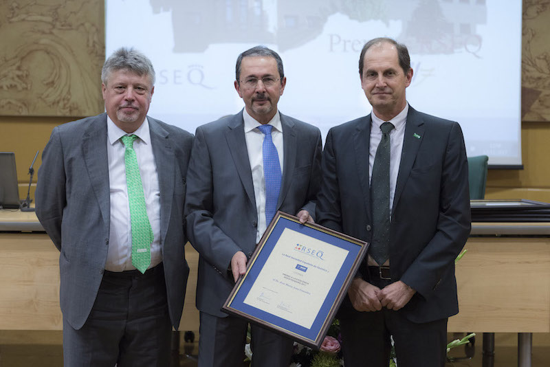 Prof. Asua during the RSEQ Awards Ceremony 2017