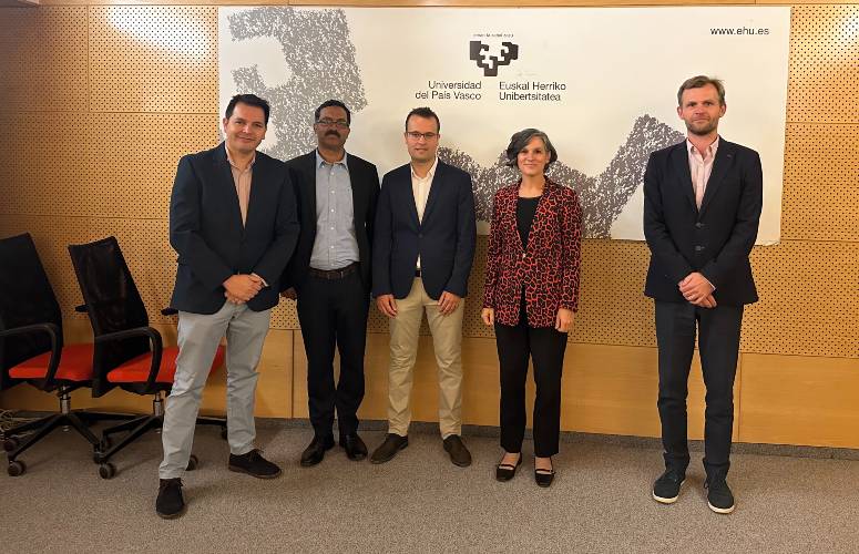 David Esporrin successfully defended his PhD thesis
