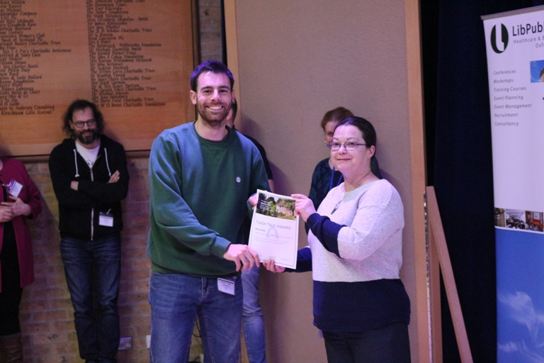 Congratulations to Be&ntilde;at Olave! POLYMAT researcher awarded with the Best Flash Talk of Aptamers 2019
