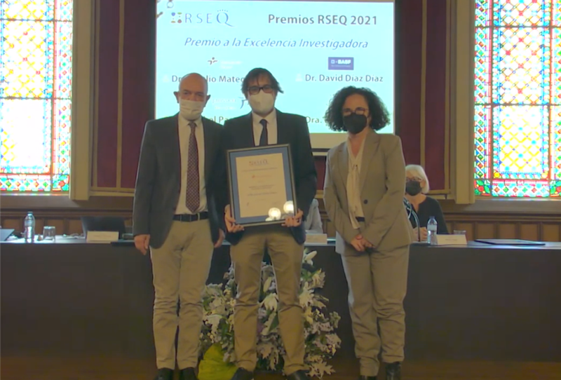 Prof. Aurelio Mateo Alonso receives the RSEQ Research Excellence Award 2021