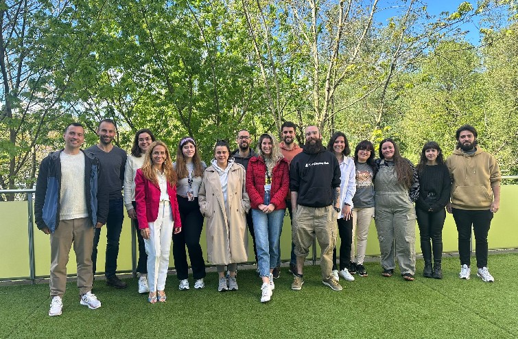 POLYMAT researchers improve their public speaking skills in a workshop led by Nere Urcola
